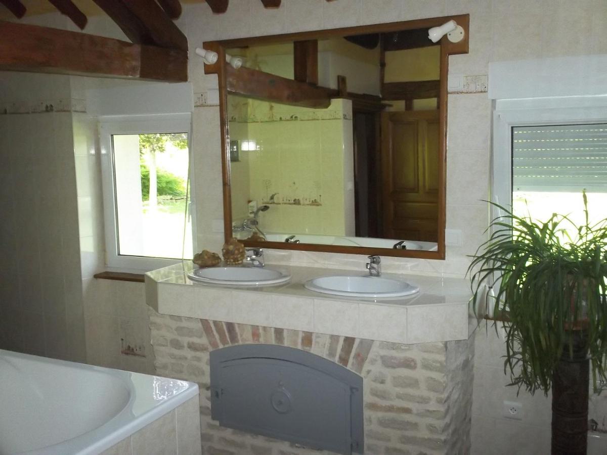 Chambre D'Hotes Des P'Tits Bonheurs Dosches Dış mekan fotoğraf